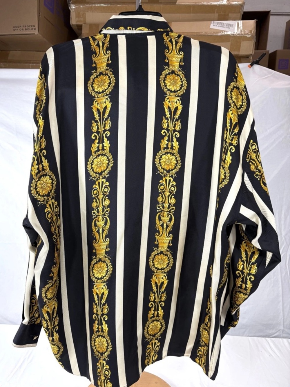 Very Rare Gianni Versace Silk Baroque Jewels button up shirt Vintage - Picture 11 of 16